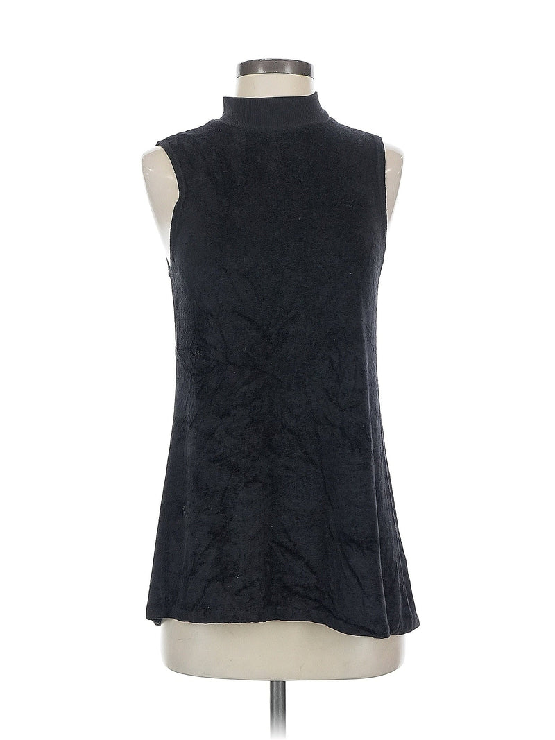 Sleeveless Blouse
