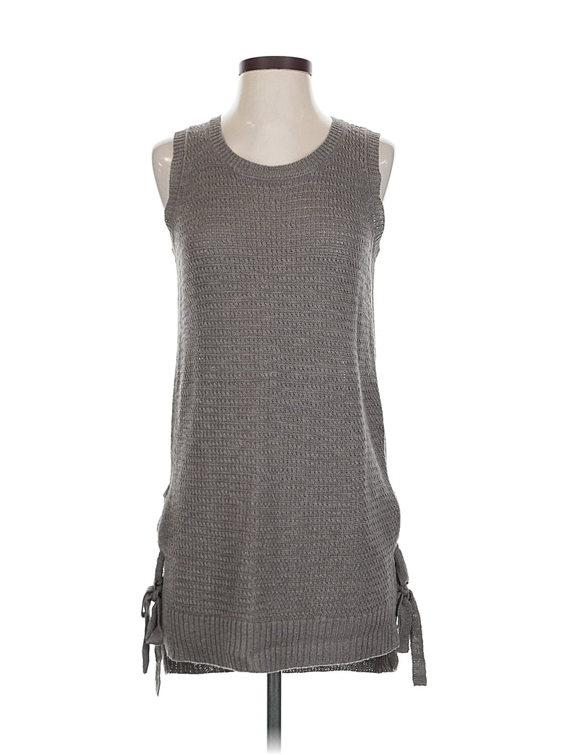 Sleeveless T Shirt
